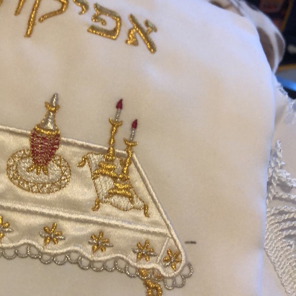Beautiful Judaica Challah cover with zippered pouch. Beautiful embroideryl - Picture 8 of 10